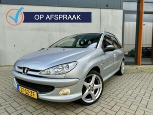 Peugeot 206SW 1.6 16V Quiksilver AIRCO TREKHAAK OUTLET AUTO