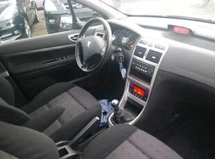 Audi Q335 TFSI 1.5 S-Tronic AHK Standheizung Kamera