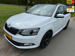 Skoda FabiaCombi 1.0 TSI Drive keurig onderhouden met navigat