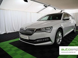 Skoda SuperbCombi 1.4 TSI DSG Style LED/NAVI/PANO/17