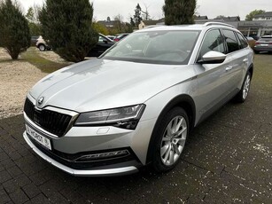 Skoda SuperbScout 4x4 Navi Kamera AHK LED App-Connect