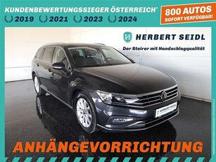 Volkswagen Passat VariantElegance 2,0 TDI DSG *MATRIX-LED / NAVI / AHV &...