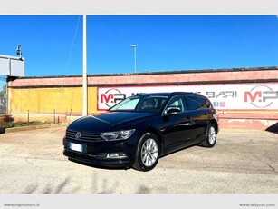 Volkswagen PassatPASSAT BUSINESS SW DSG 2.0 TDI 150CV IVA ESPOSTA