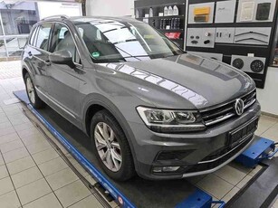 Volkswagen Tiguan2.0 TDI DSG Highline 4Motion*18Zoll*NAVI*ACC*