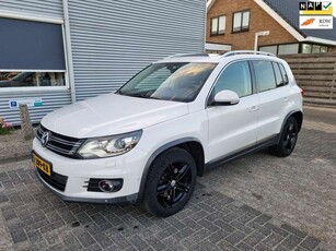 Volkswagen Tiguan2.0 TSI Sport&Style 4motion R-line Edition NAV.+ C