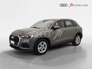 Audi Q335 2.0 tdi business s tronic