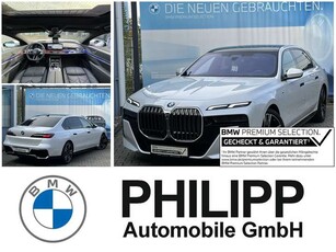 BMW 740d xDrive M Sport Autobahnas PANO-SKY AHK StHzg