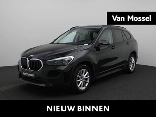 BMW X1sDrive16d Executive Elektrisch schuif-kanteldak |