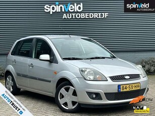 Ford Fiesta1.4-16V Futura BJ`06 AUTOMAAT NAP NL Airco Trekhaa