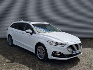 Ford MondeoHybrid Titanium *GLASDACH*AHK*LEDER*