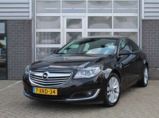 Opel Insignia1.6 T Cosmo / Navigatie / Camera / Clima / N.A.P.