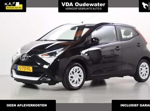 Toyota Aygo1.0 72pk X-play Limited Navigatie