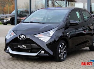 Toyota Aygo1.0 VVT-i x-play AUTOMAAT CARPLAY CAMERA 31938KM!