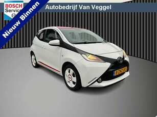 Toyota Aygo1.0 VVT-i x-wave navi, airco, speed controle, 5 de