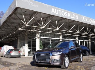 Кросоувър Audi Q7