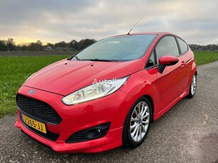 Продавам хечбек Ford Fiesta на търг