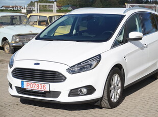 Миниван Ford S-MAX