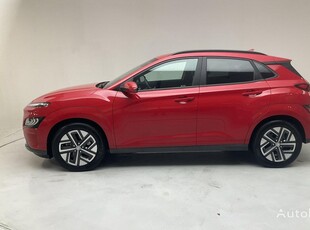 Продавам хечбек Hyundai Kona на търг