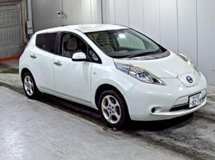 Хечбек Nissan LEAF