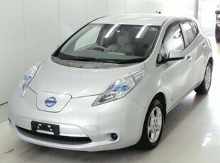 Хечбек Nissan LEAF