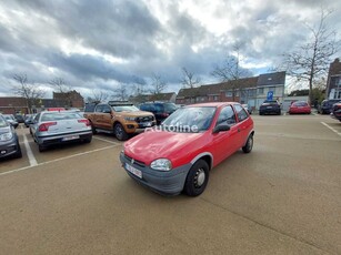 Продавам хечбек Opel Corsa на търг