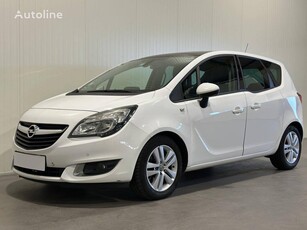 Продавам седан Opel Meriva на търг