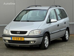 Продавам миниван Opel Zafira на търг