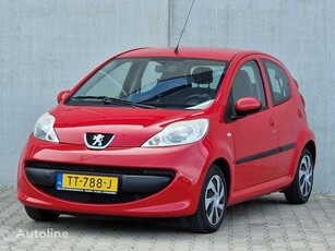 Продавам хечбек Peugeot 107 на търг