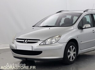 Продавам комби Peugeot 307 на търг