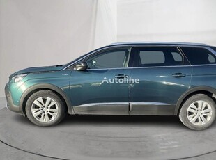 Продавам кросоувър Peugeot 5008 на търг