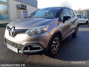 Продавам кросоувър Renault CAPTUR на търг