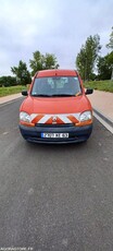 Продавам миниван Renault KANGOO на търг