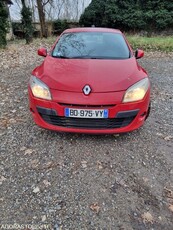 Продавам хечбек Renault MEGANE на търг