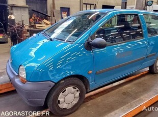 Продавам хечбек Renault TWINGO на търг