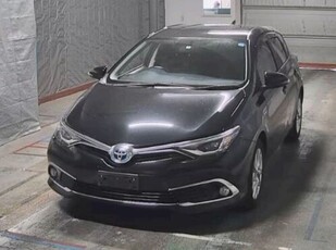 Хечбек Toyota AURIS