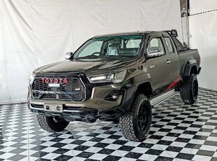 Пикап Toyota HILUX