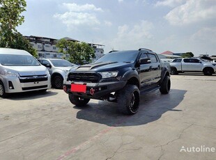 Пикап Toyota HILUX