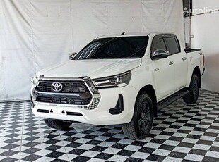 Пикап Toyota HILUX