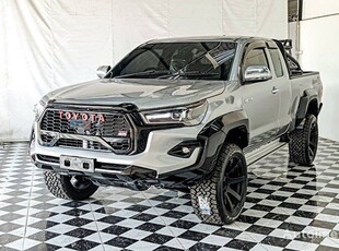 Пикап Toyota HILUX