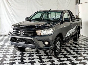 Пикап Toyota HILUX