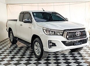 Пикап Toyota HILUX