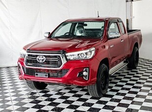 Пикап Toyota HILUX