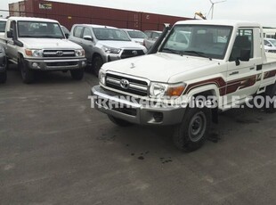 Нов пикап Toyota Land Cruiser