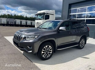 Джип Toyota Land Cruiser