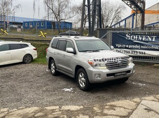 Джип Toyota Land Cruiser