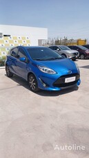 Хечбек Toyota PRIUS