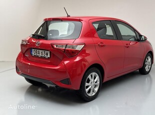 Продавам хечбек Toyota Yaris на търг