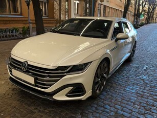 Volkswagen ArteonArteon ShootingBrake 2.0 TDI R-Line 4Motion 200 PS