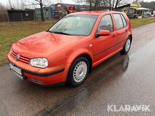 Продавам хечбек Volkswagen Golf на търг