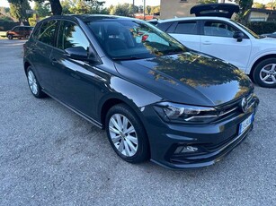 Volkswagen Polo5p 1.6 tdi Highline 95cv dsg R-LINE